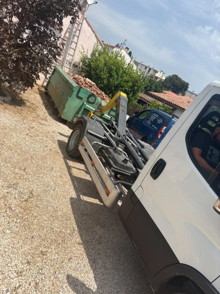 Location de benne à Pierrefeu-du-Var (La Valette-du-Var et Var)
